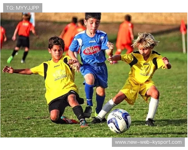 中后卫是否应更多参与前场定位球进攻，中后卫的站位