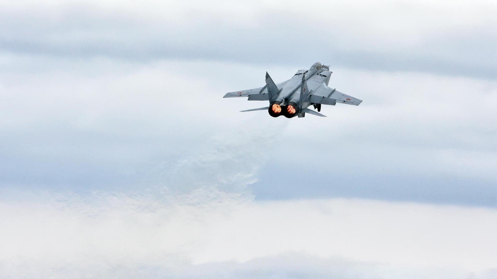 球场美食盘点球迷最爱小吃，球场适合卖什么东西