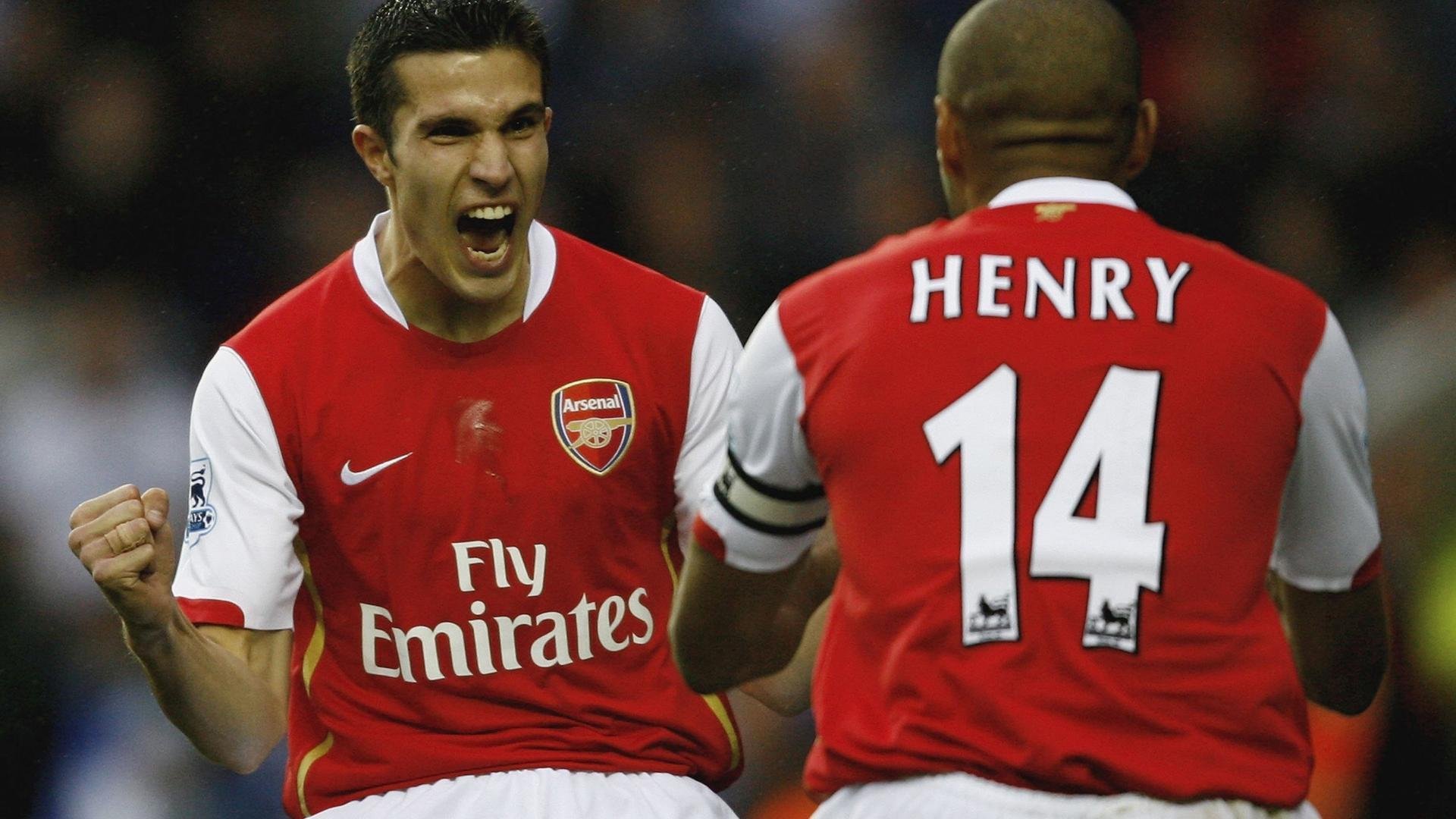 5年巨变！雷军揭秘玄戒芯片与造车背后故事